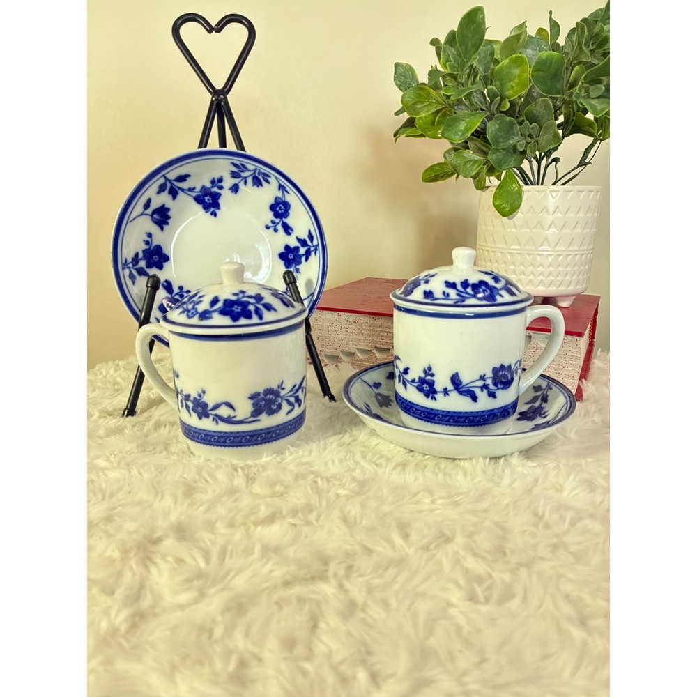 VTG Williams-Sonoma Blue and White Floral Porcelain Lidded Tea Cup Saucer 2 Set